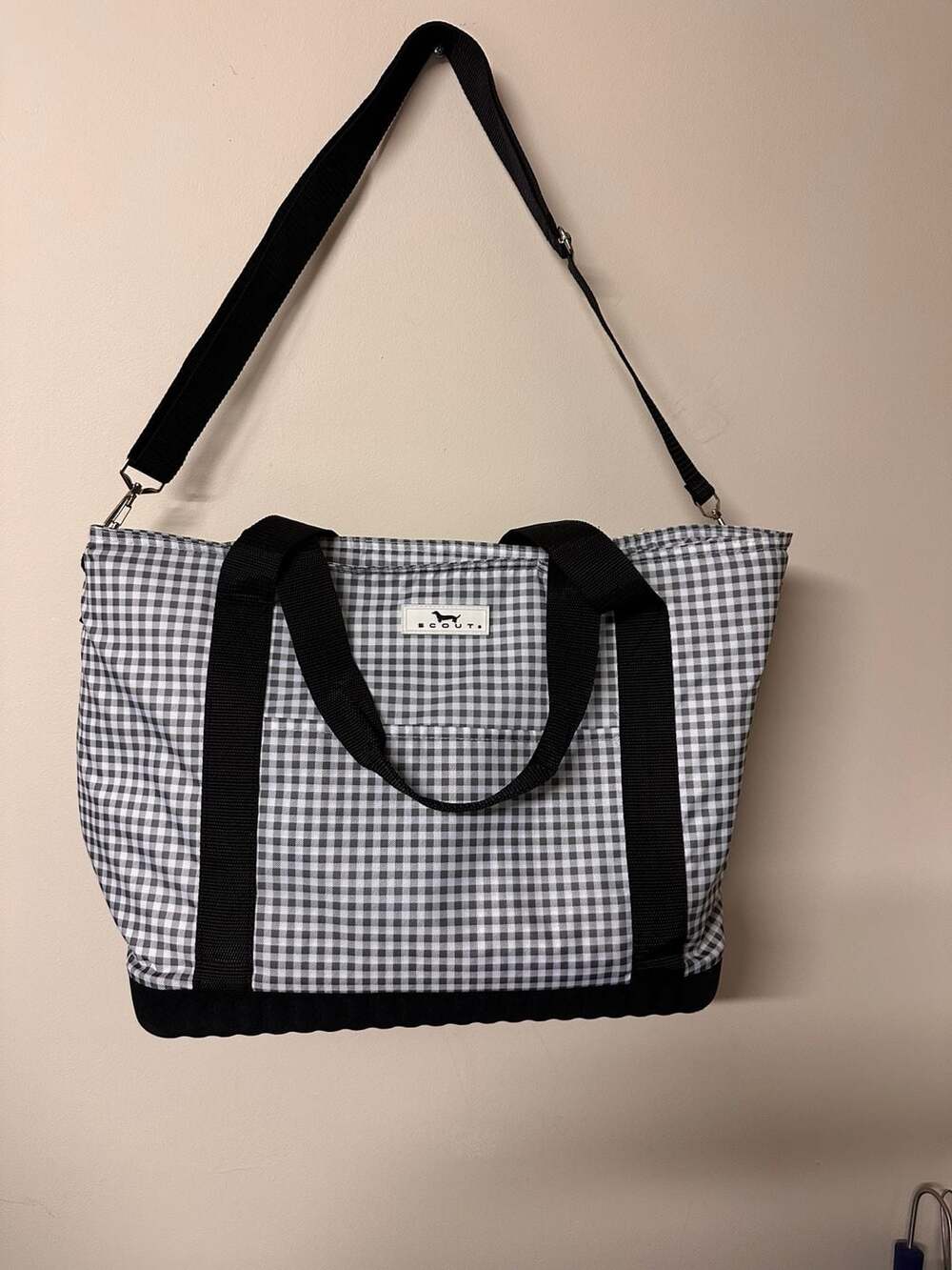 SCOUT Out N About Shoulder Bag Black White Gingham